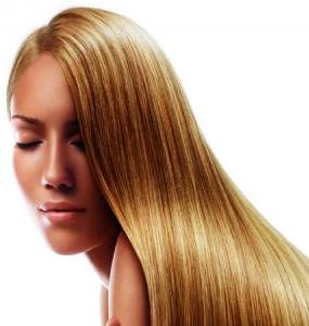 La caída de los cabello de la máscara contra la caída